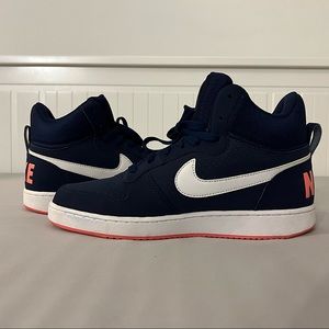 Women’s Nike High top sneakers